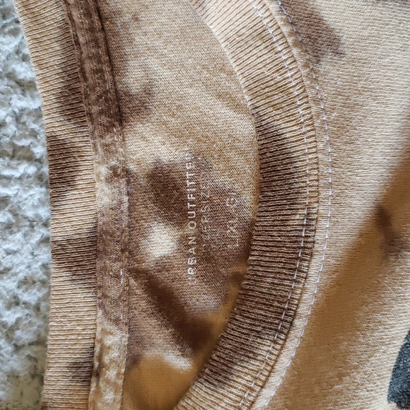 UO "Far Out" Butterfly Oversized Short Sleeve T-shirt - Picture 4 of 6